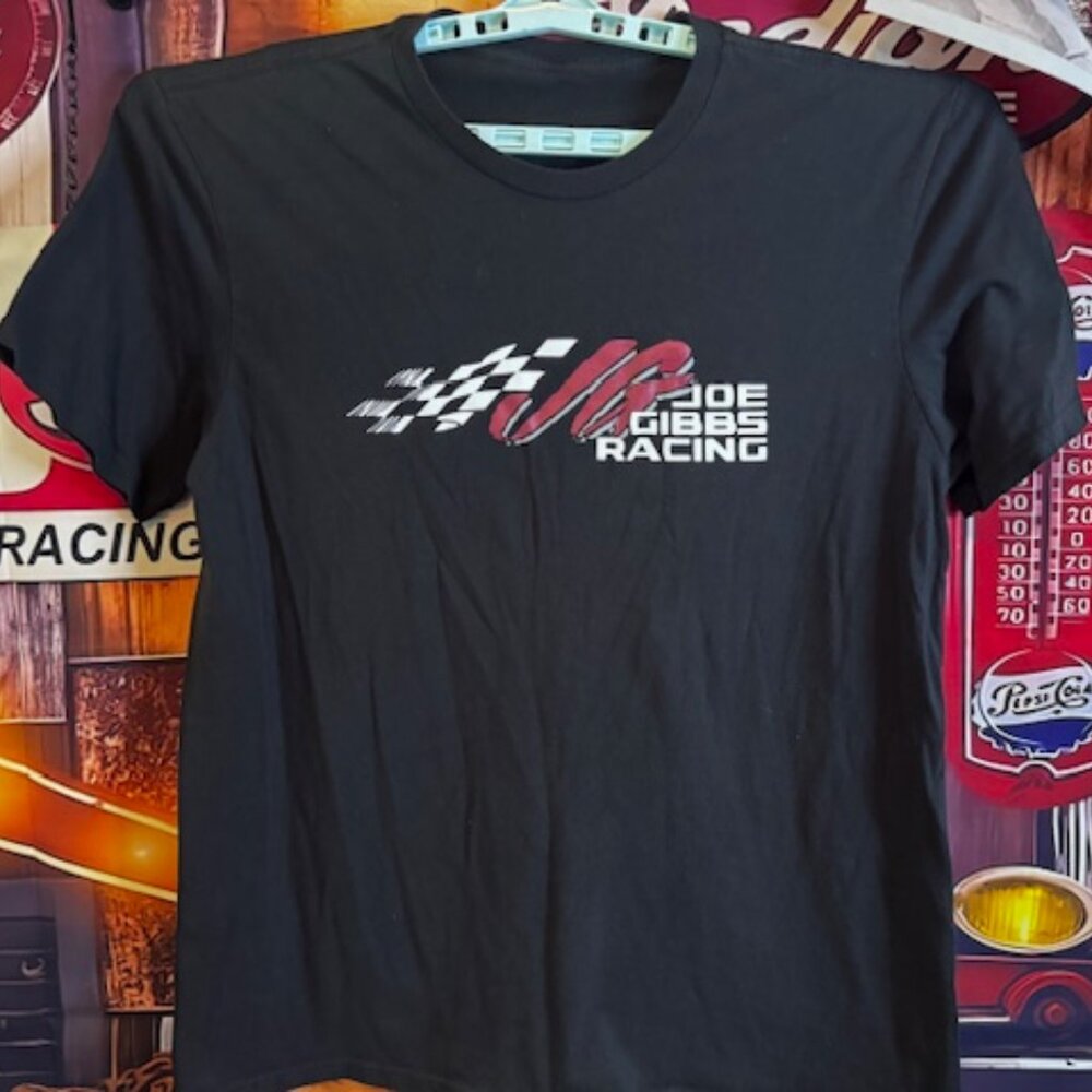 Joe Gibbs Racing Toyota Mens Team Issued T Shirt Size Medium
